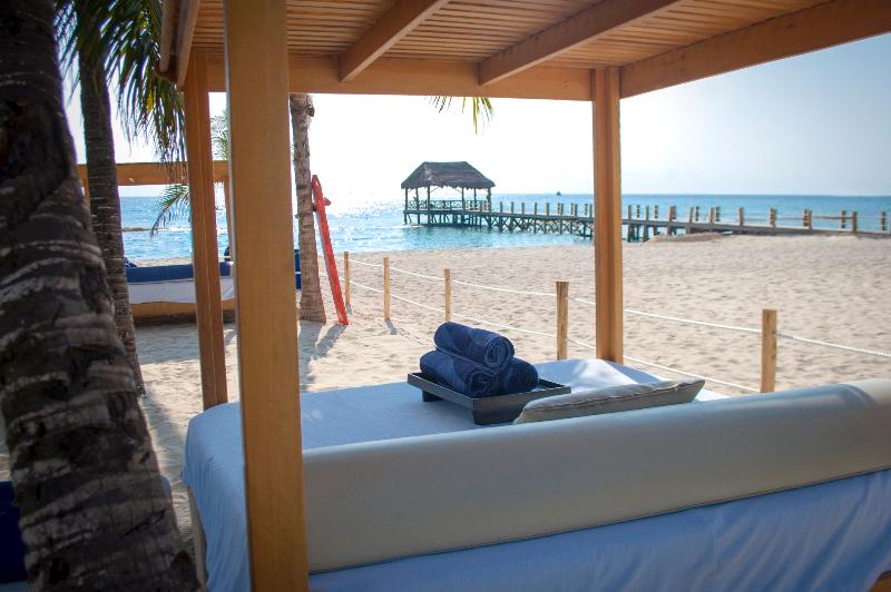 호텔 Residences at The Fives