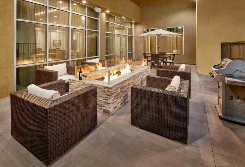 Отель Staybridge Suites Anaheim At The Park, An Ihg