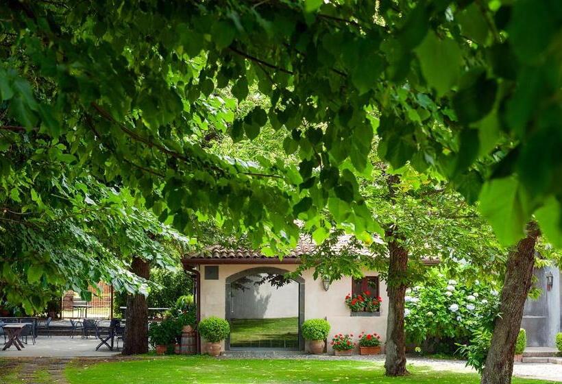 هتل Wine Resort Villagrande