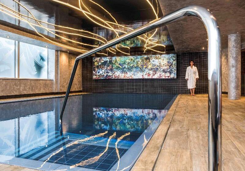 Novotel London Canary Wharf