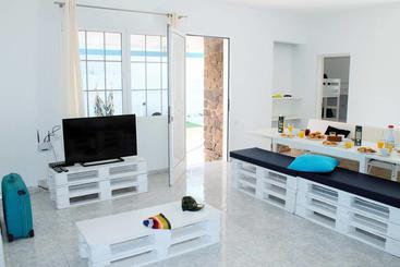 The One Hostel