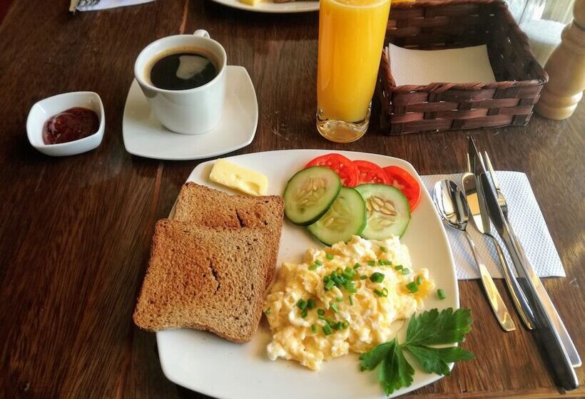 هتل Hostal Cagnapa Restobar