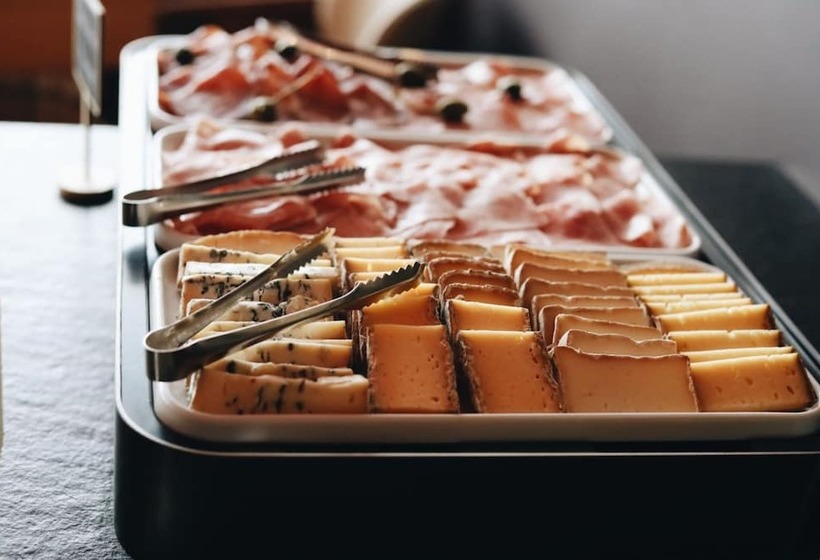 호텔 Les Cèdres  Hôtel  Restaurant  Spa