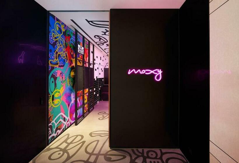 בית מלון כפרי Moxy Seoul, Myeongdong
