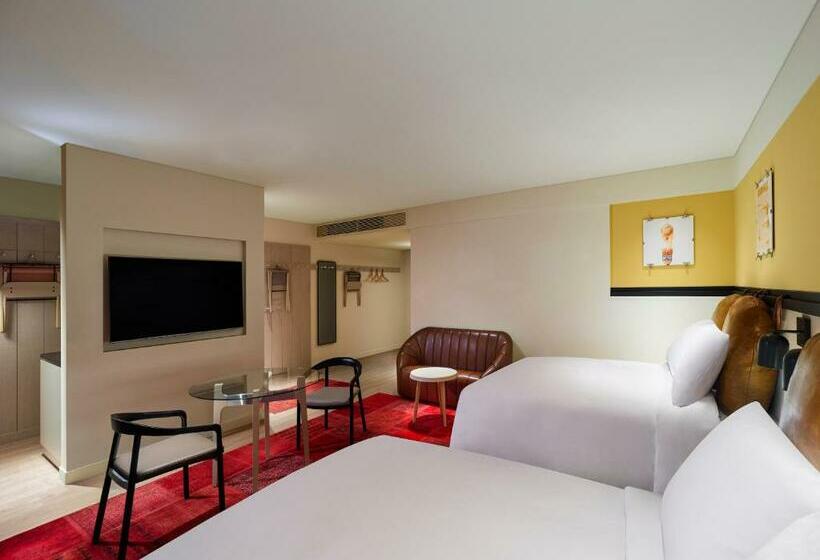 בית מלון כפרי Moxy Seoul, Myeongdong