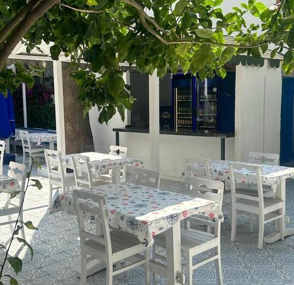 Otel A