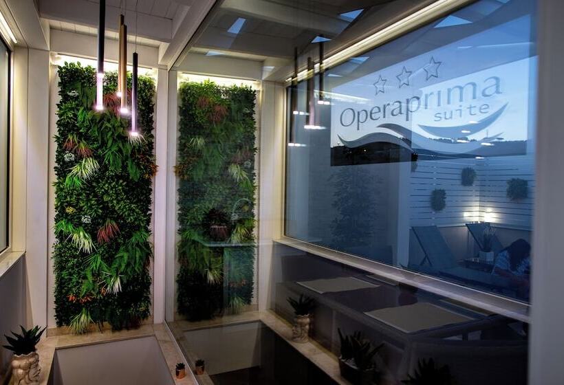 تختخواب و صبحانه Operaprimasuite