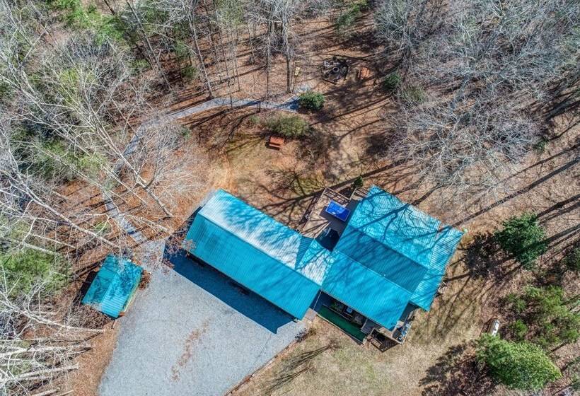 Blueridge Bunk House Wrap Around Deck!