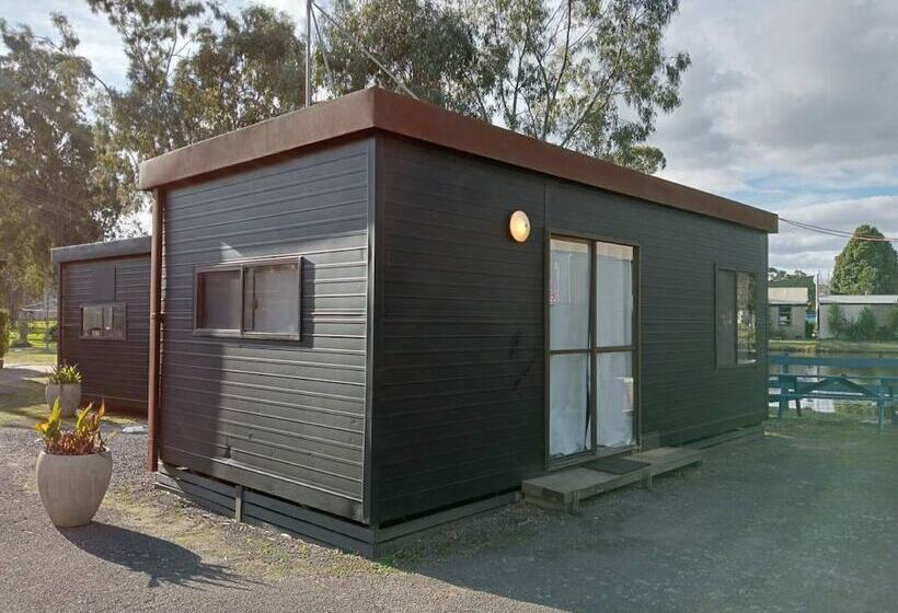 Отель Stawell Grampians Gate C & C Park