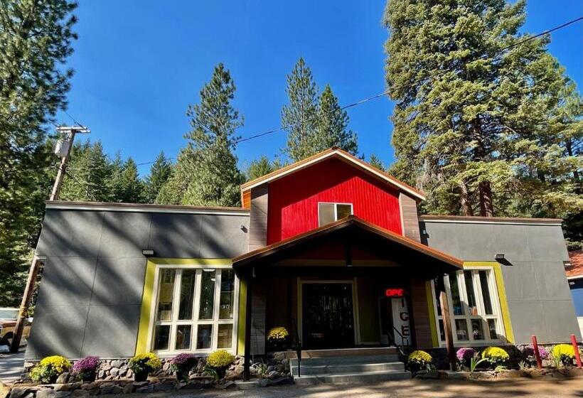 فندق Crater Lake Gateway   Hwy 140