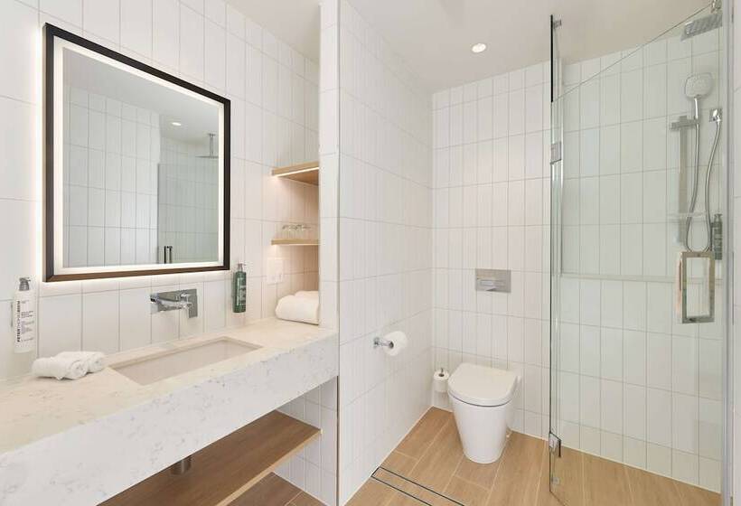 هتل Hilton Garden Inn Busselton