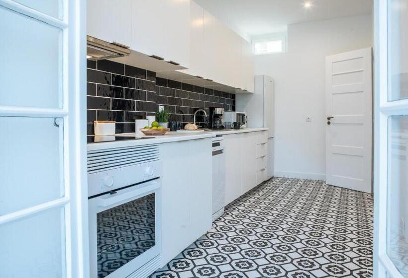 هتل Succeed Campo Pequeno Suites