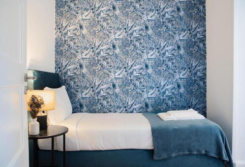 هتل Succeed Campo Pequeno Suites