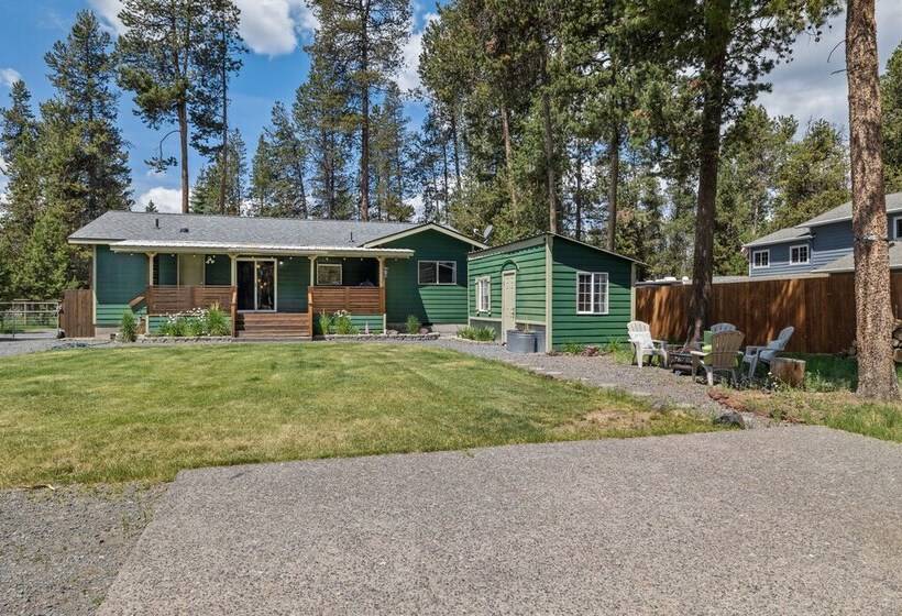 Labrador Retreat