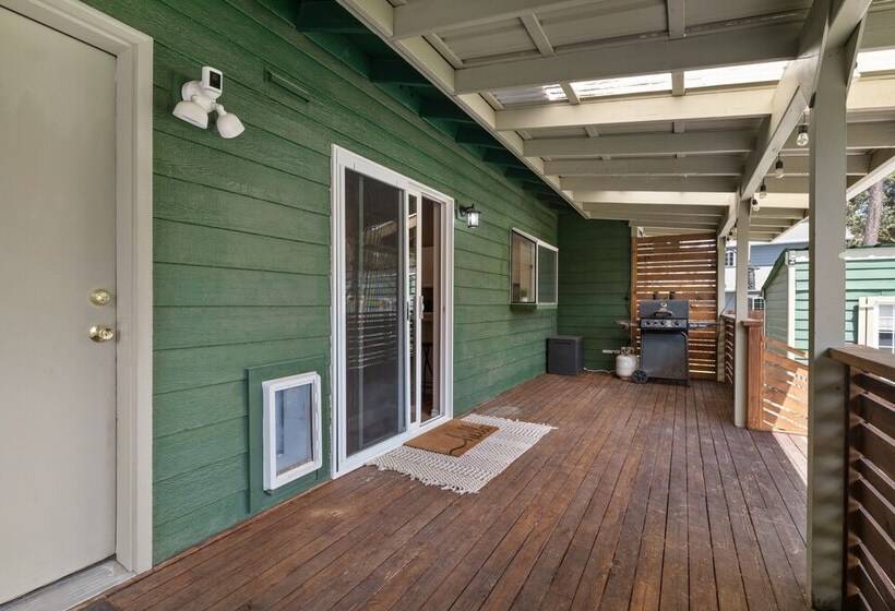 Labrador Retreat