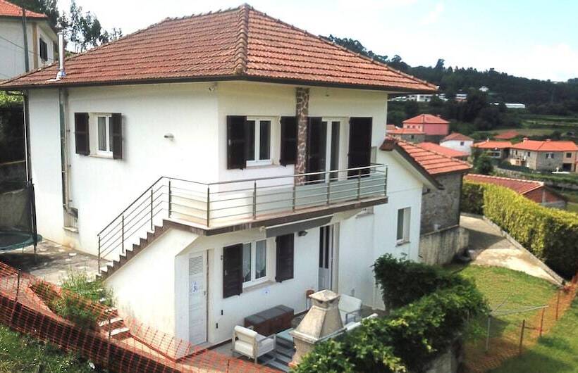 بنسيون Casa Outeiro 99 Paredes De Coura