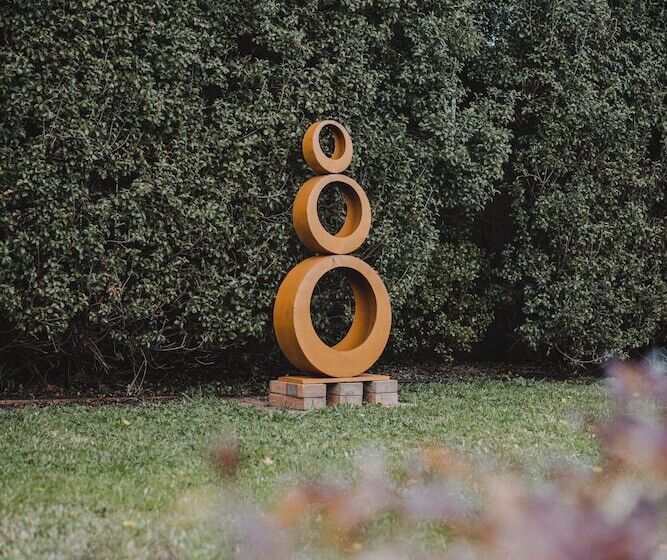 پانسیون Modern 3br With Gardens In Waramanga