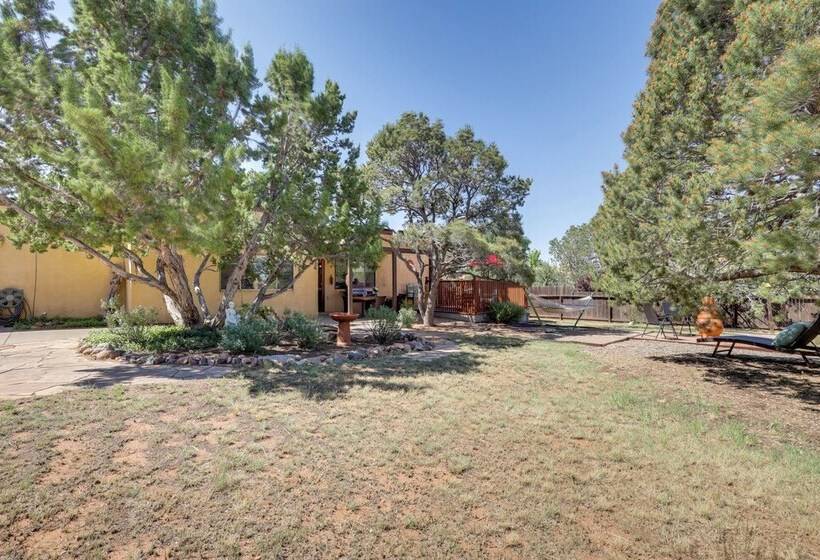 Adventurers  Oasis   3 Mi South Of Dtwn Santa Fe!