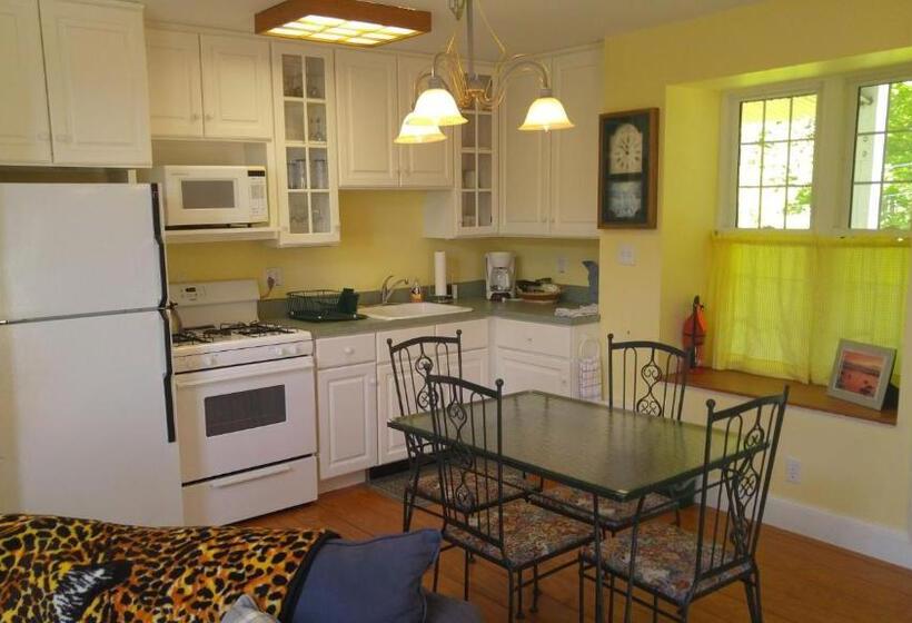 צימר Harpswell Inn