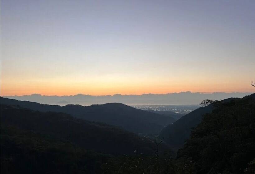 هتل روستایی Chargevillage