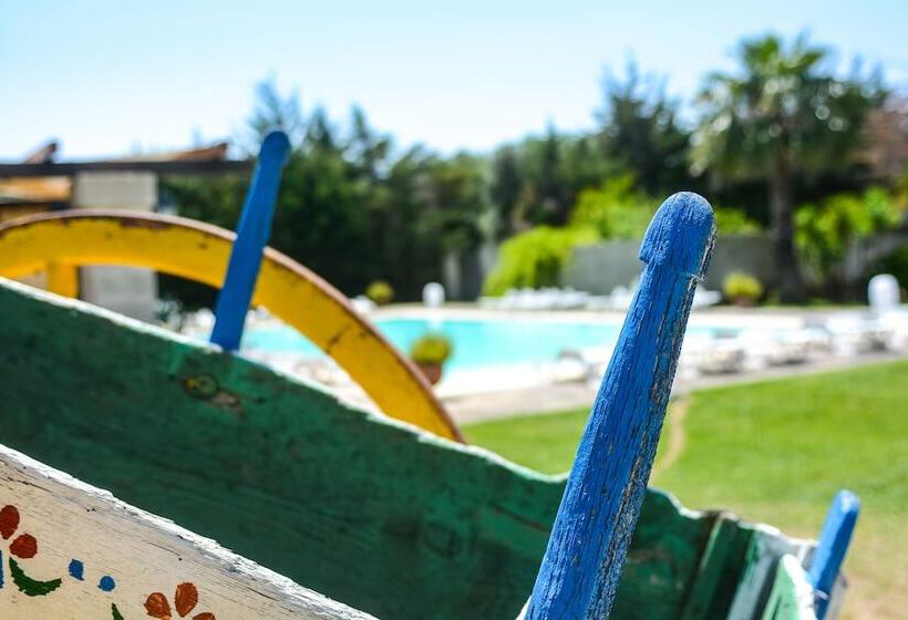 هتل Tenuta Santicuti