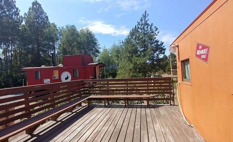 Iron Horse Inn Bed & Breakfast