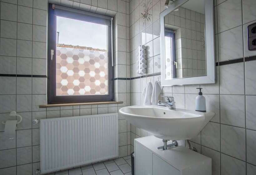 ペンション Family And Friends Hassloch