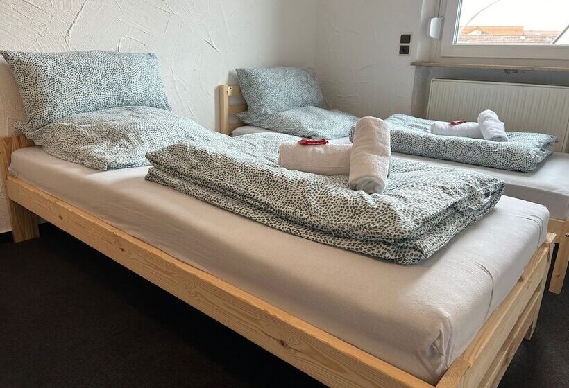 ペンション Family And Friends Hassloch