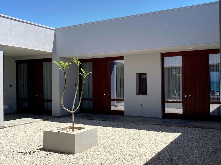 פנסיון Lele  Guesthouse