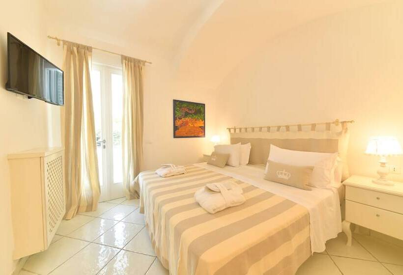 پانسیون Queen Suite