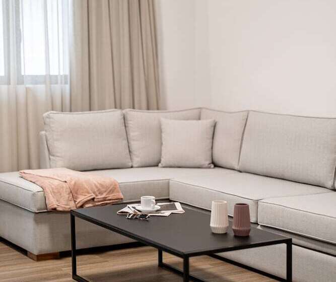 Pnoe Urban Living
