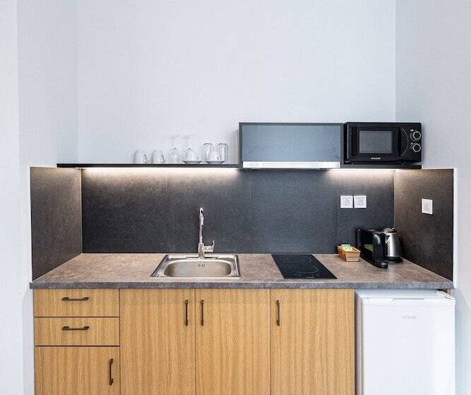 Pnoe Urban Living