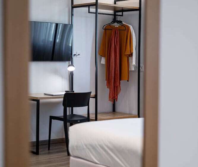Pnoe Urban Living