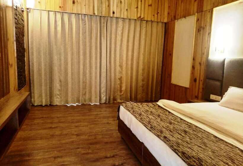 Qcent Woods Spa & Resort