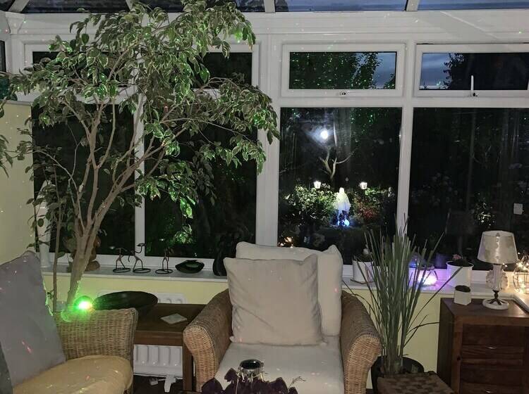 إقامة Captivating 2 Bed House In Amesbury, Salisbury