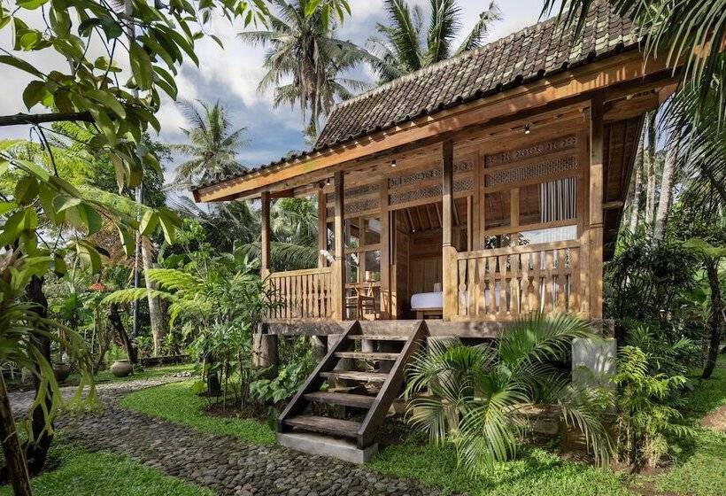 Rumah Kayu Resort