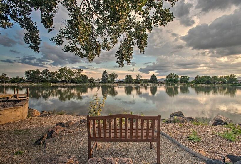Private Lake: Home W/ Large Yard In Denver!