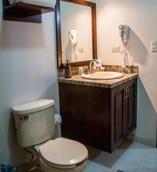 Bugambilias Suites