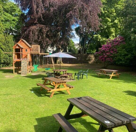 簡易ホテル Bennachie Lodge Hotel In Kemnay