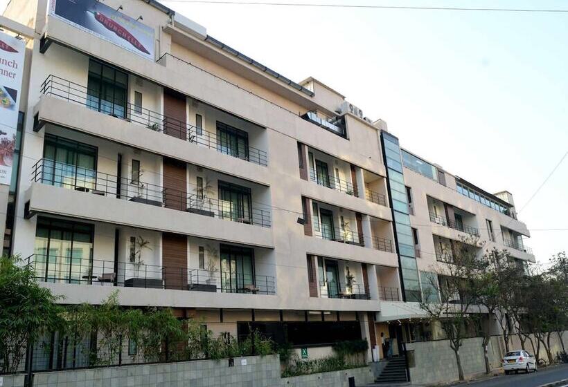 酒店 Sarovar Portico Outer Ring Road