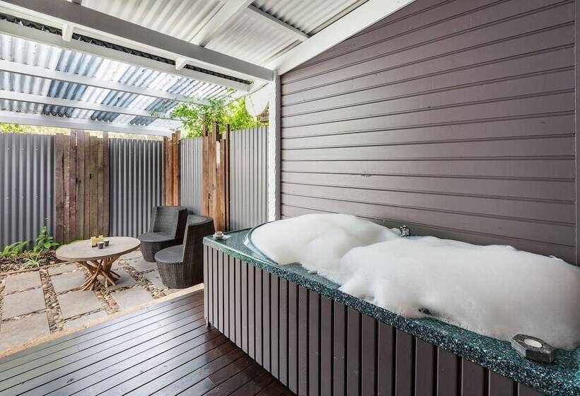 בית מלון כפרי Yallingup Lodge Spa Retreat