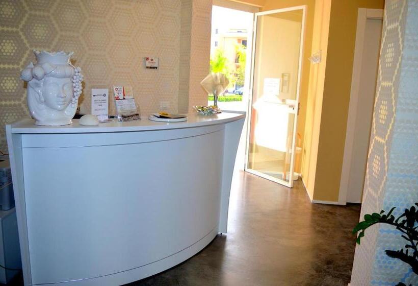 פנסיון Abraxia Guest House