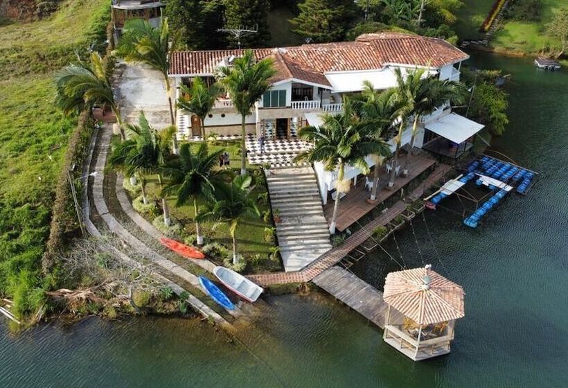 בית מלון כפרי Casa Linda Guatape