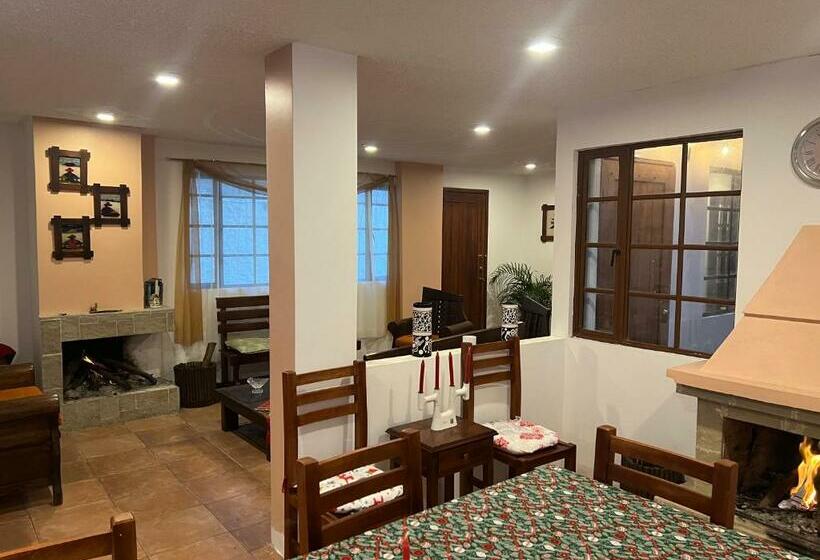 فندق صغير Posada Sierra Morena