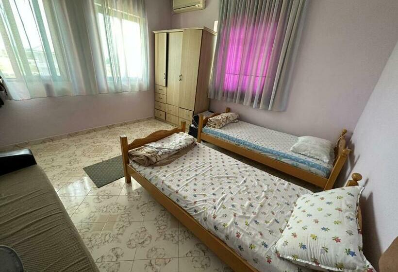 Hostel Rinas