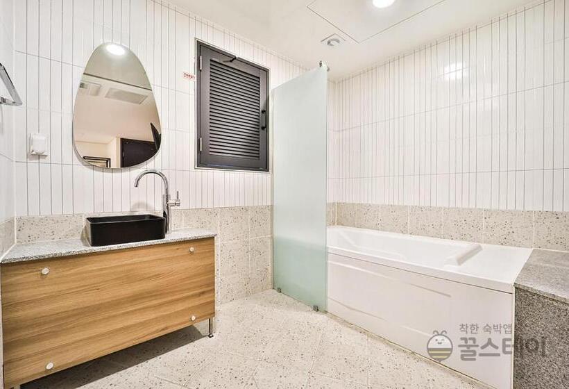 Browndot Hotel Guun
