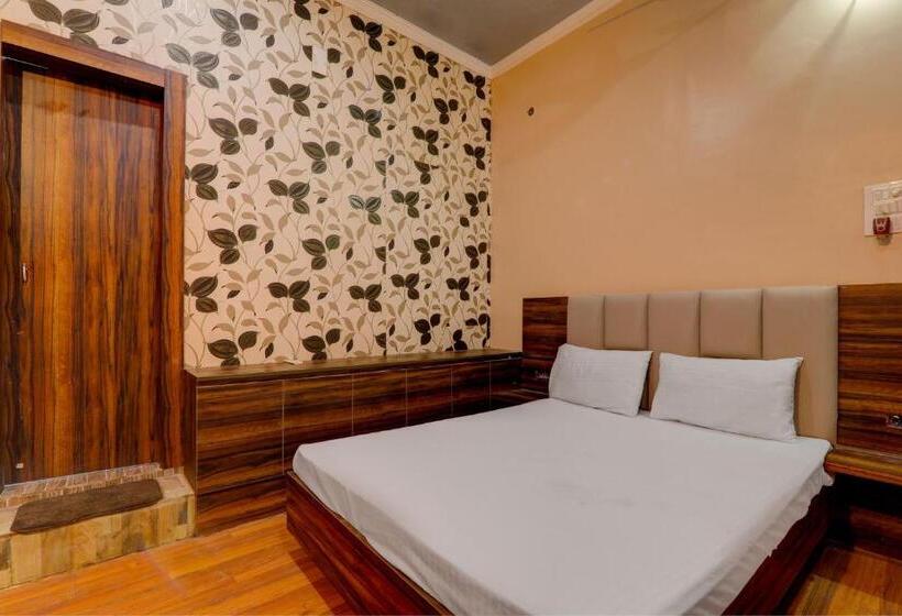 Spot On Hotel Elite