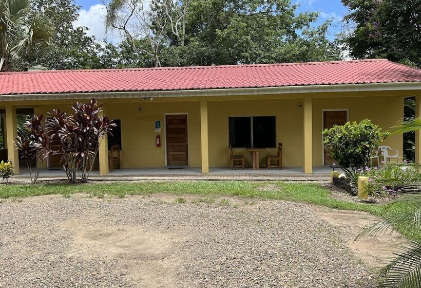 Warrie Head Resort