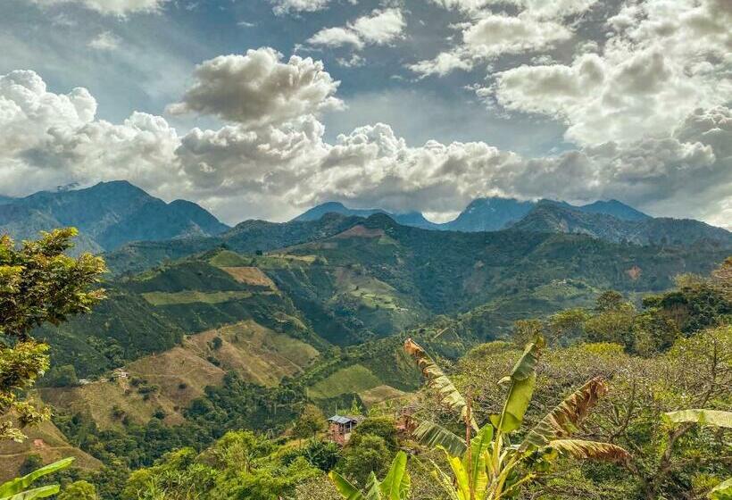 הוסטל Huitaca Ecohotel Betania