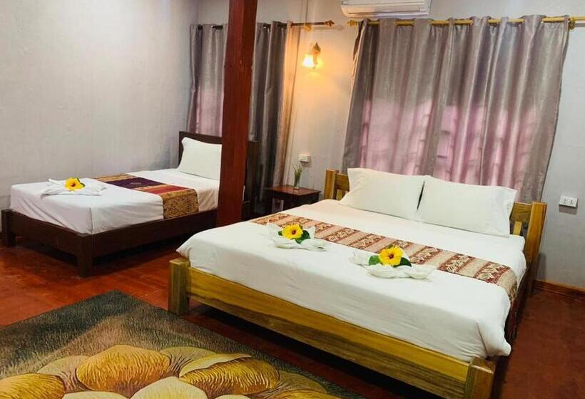 پانسیون Inthila Garden Guest House